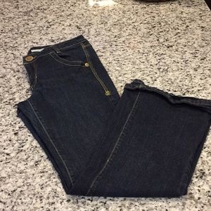 ✔️DKNY Jeans